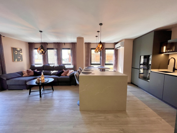 Apartment – Middle Floor Apartment in Almoradi