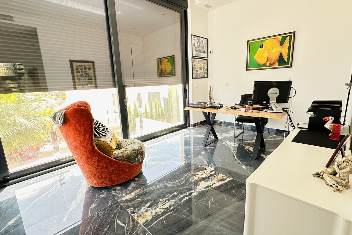 ShowFeedImage House – Detached Villa in Orihuela