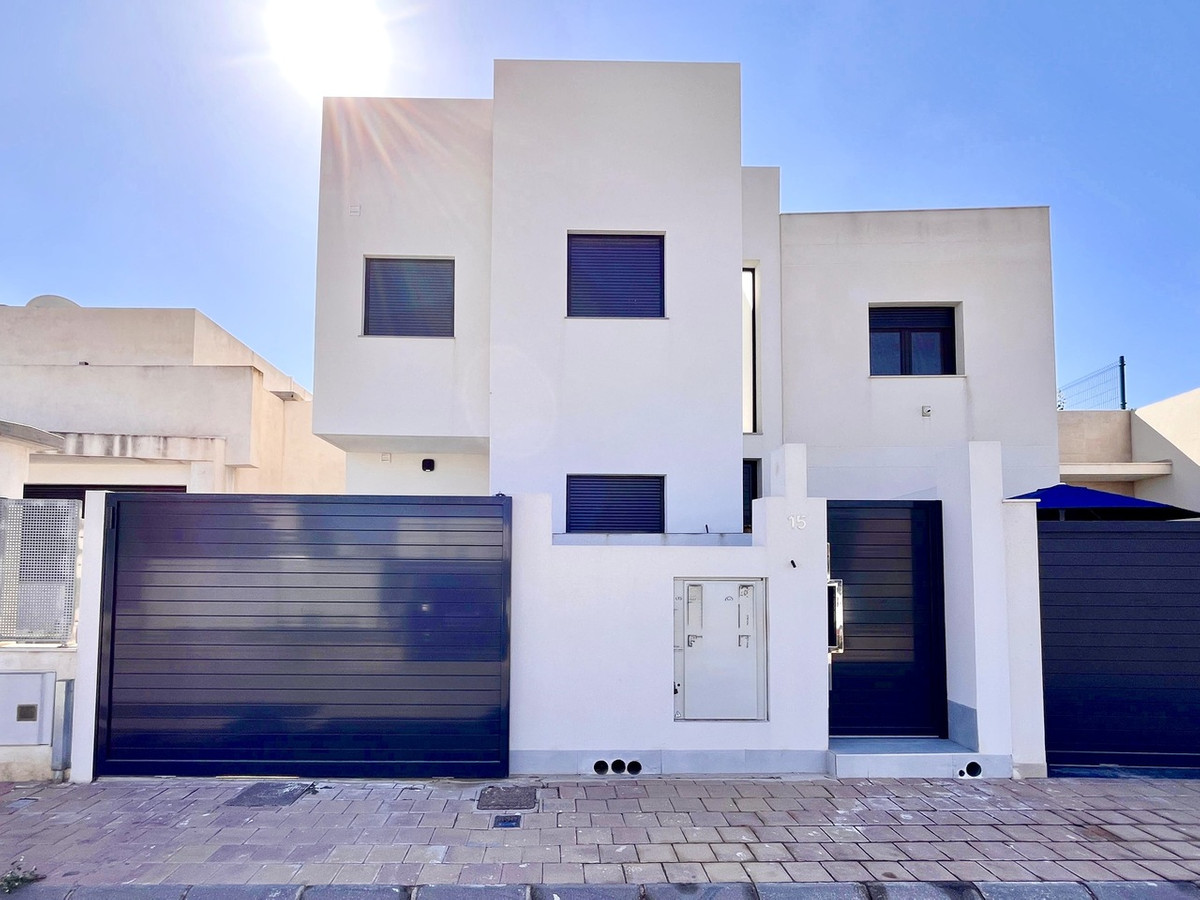House – Detached Villa in San Pedro del Pinatar