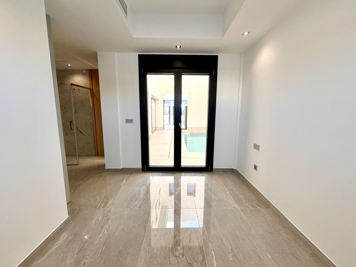 House – Detached Villa in San Pedro del Pinatar