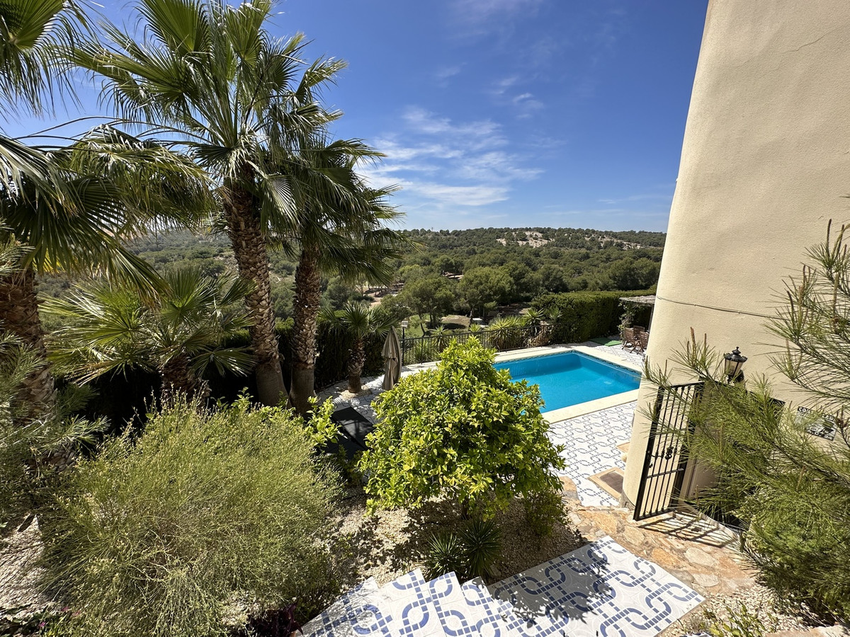 ShowFeedImage House – Detached Villa in Orihuela