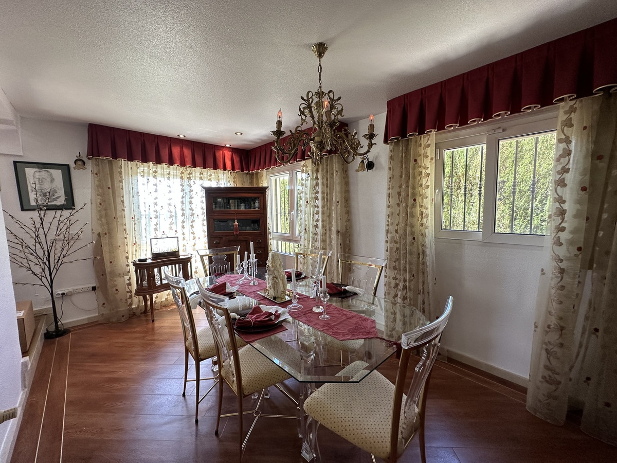 ShowFeedImage House – Detached Villa in Orihuela