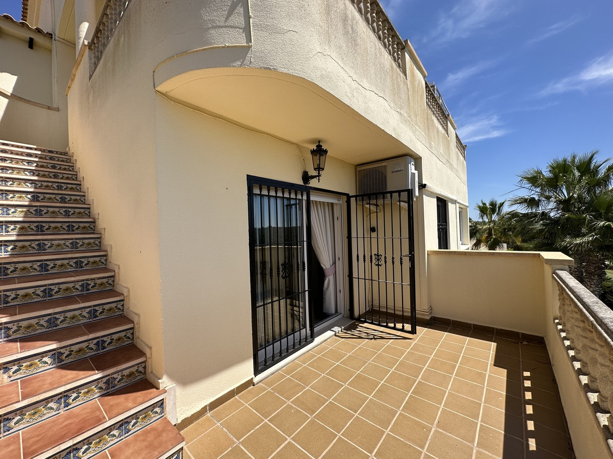 ShowFeedImage House – Detached Villa in Orihuela
