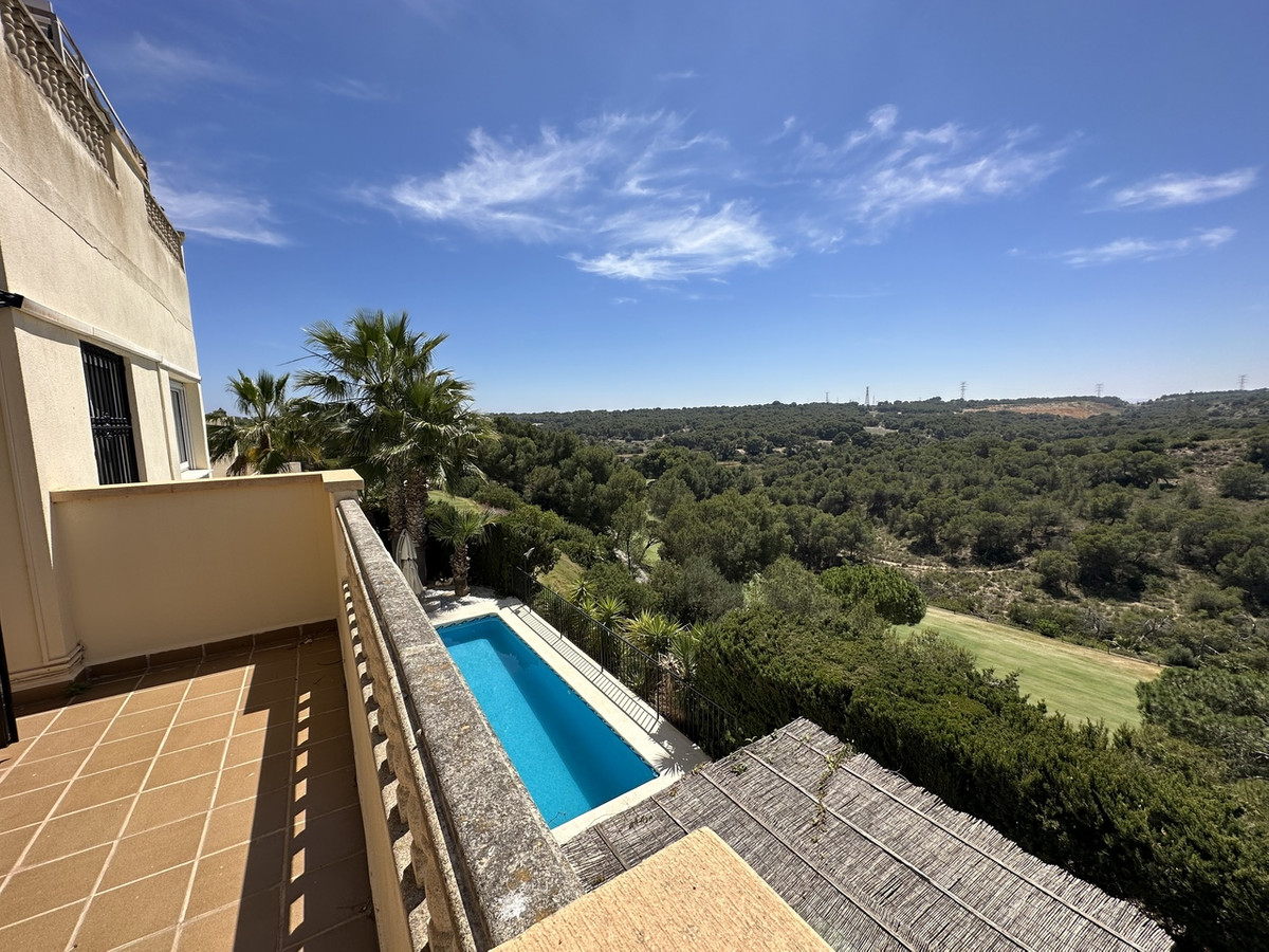 ShowFeedImage House – Detached Villa in Orihuela