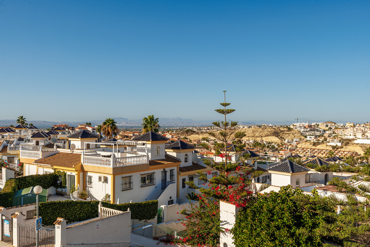 ShowFeedImage House – Detached Villa in Rojales