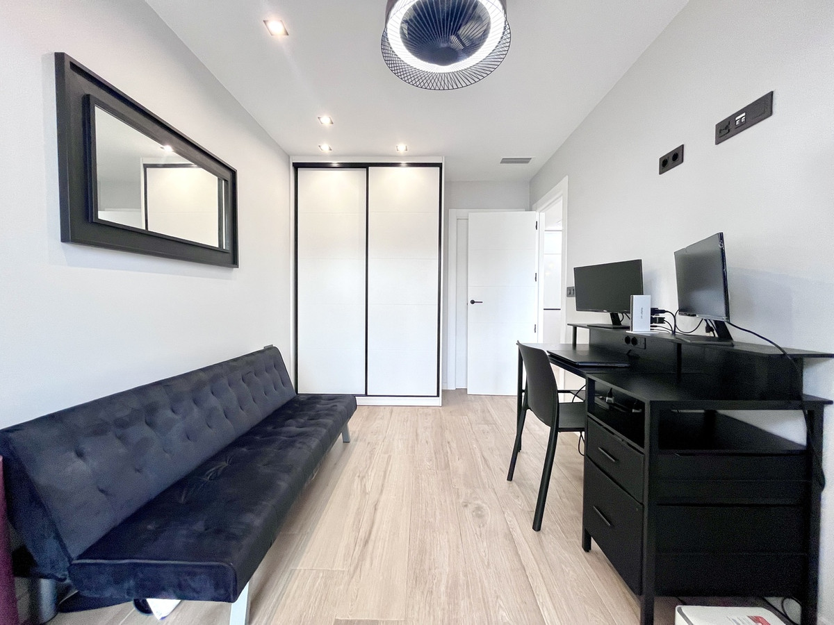 ShowFeedImage House – Detached Villa in Orihuela