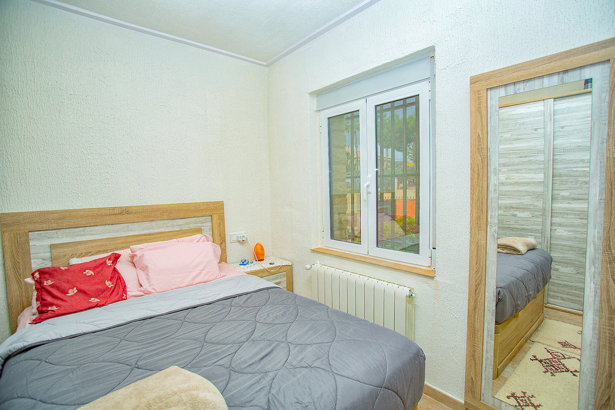 ShowFeedImage House – Detached Villa in Elche