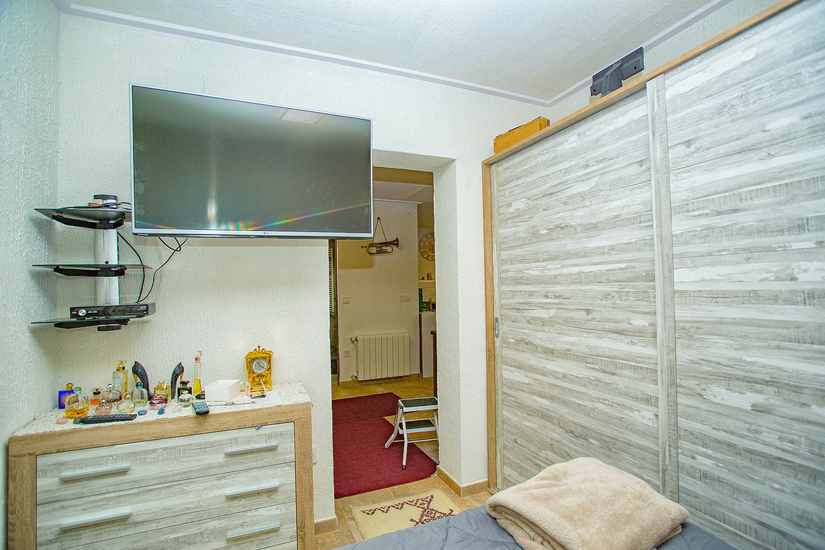 ShowFeedImage House – Detached Villa in Elche