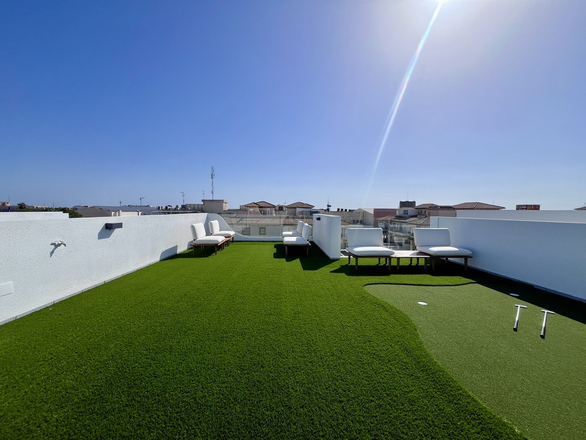 ShowFeedImage House – Detached Villa in Orihuela