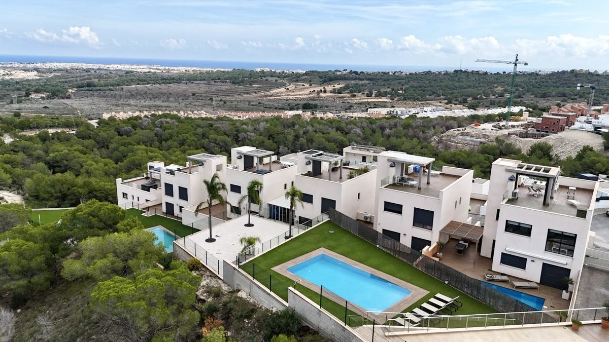 Apartment – Ground Floor Apartment in San Miguel de Salinas