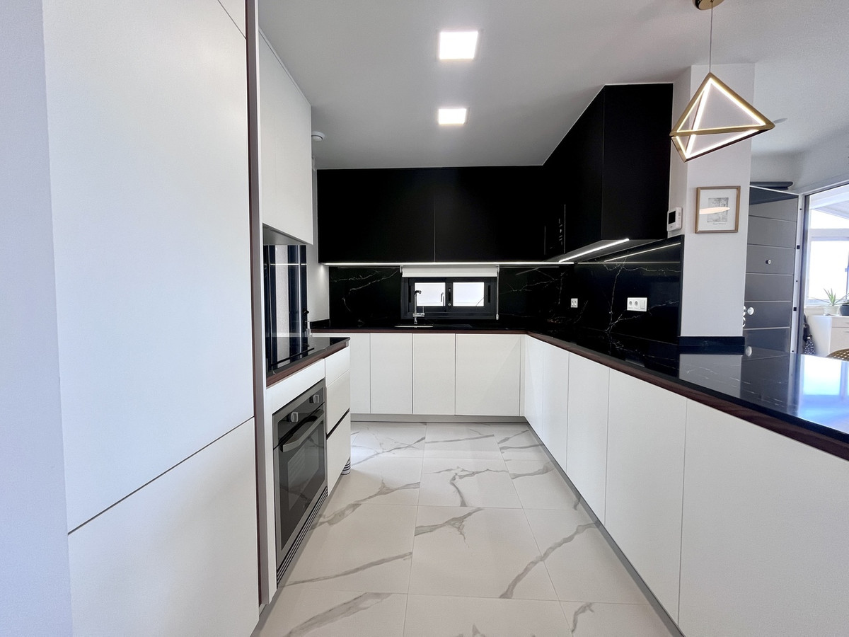 Apartment – Ground Floor Apartment in San Miguel de Salinas