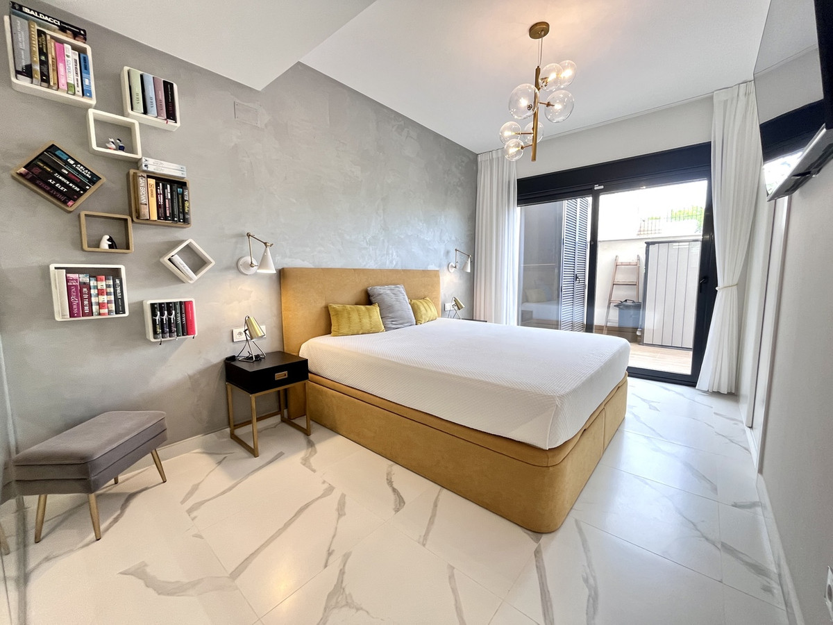Apartment – Ground Floor Apartment in San Miguel de Salinas