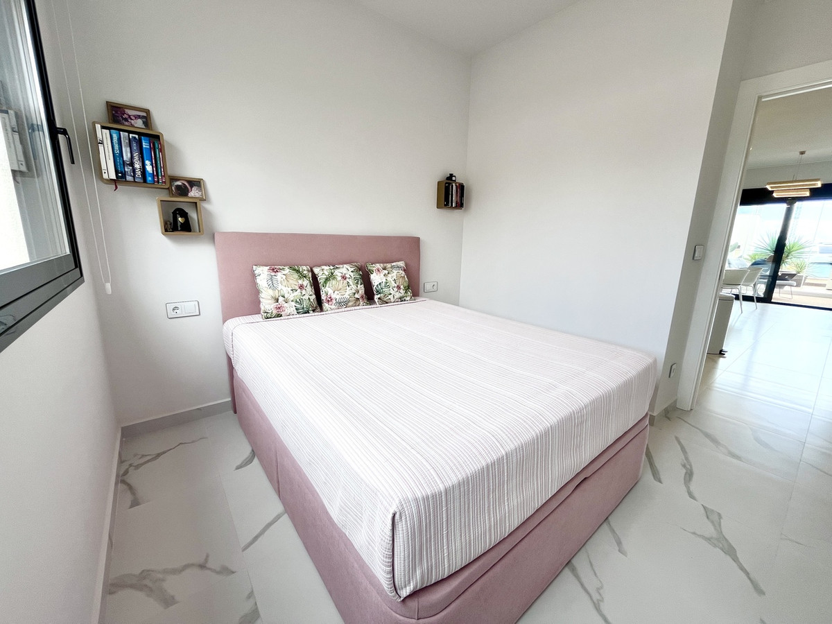 Apartment – Ground Floor Apartment in San Miguel de Salinas