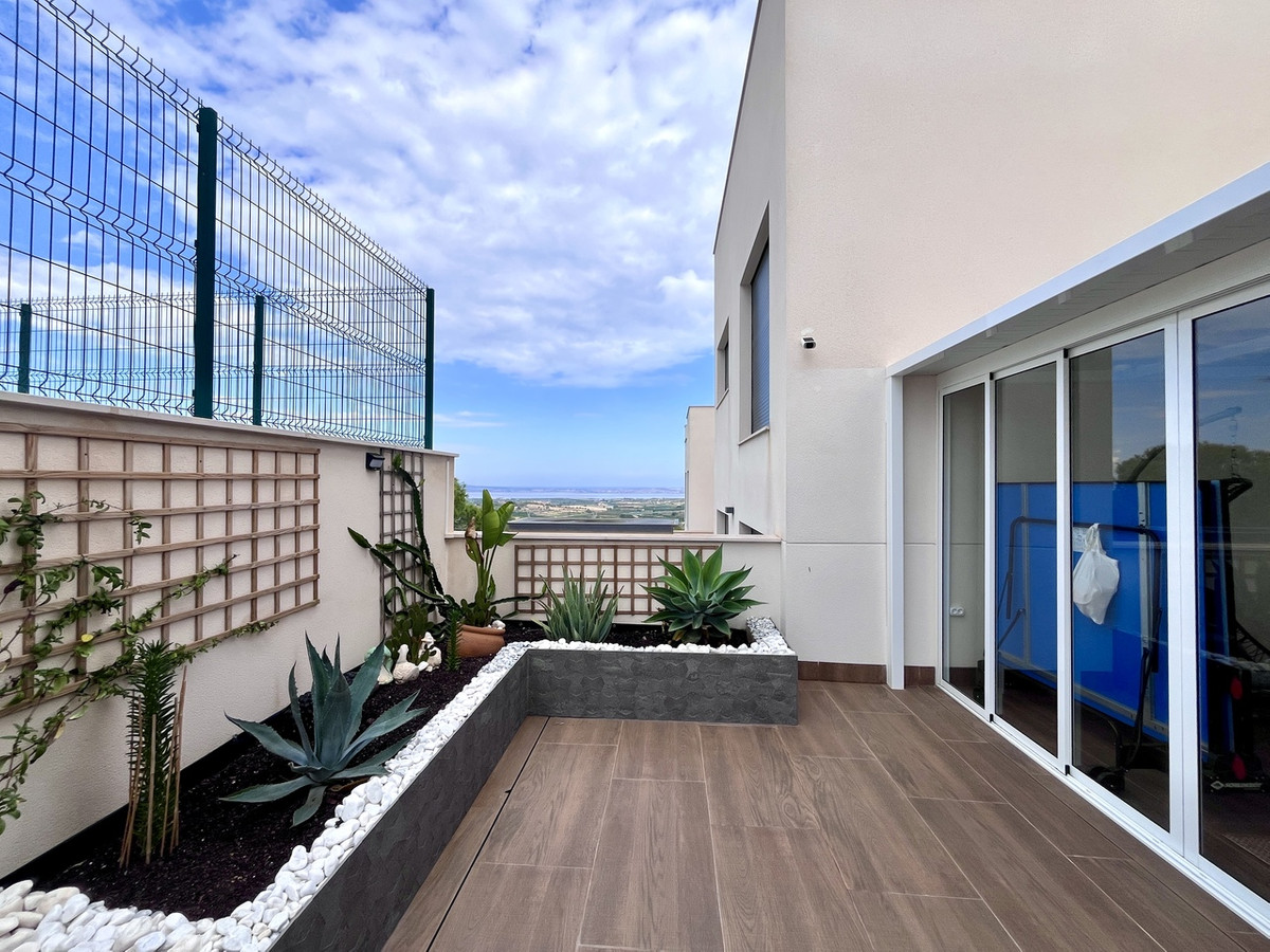Apartment – Ground Floor Apartment in San Miguel de Salinas