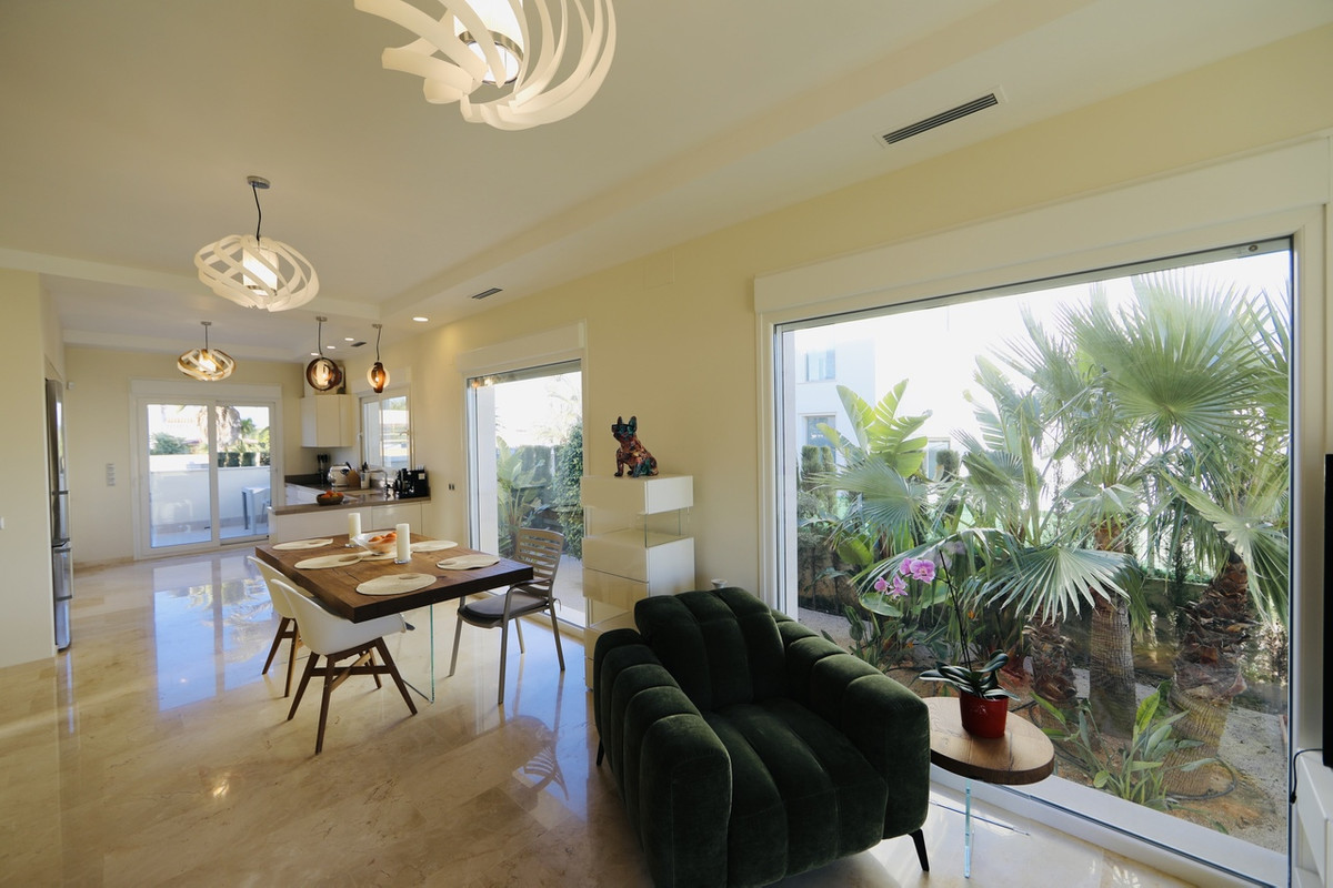 ShowFeedImage House – Detached Villa in Orihuela