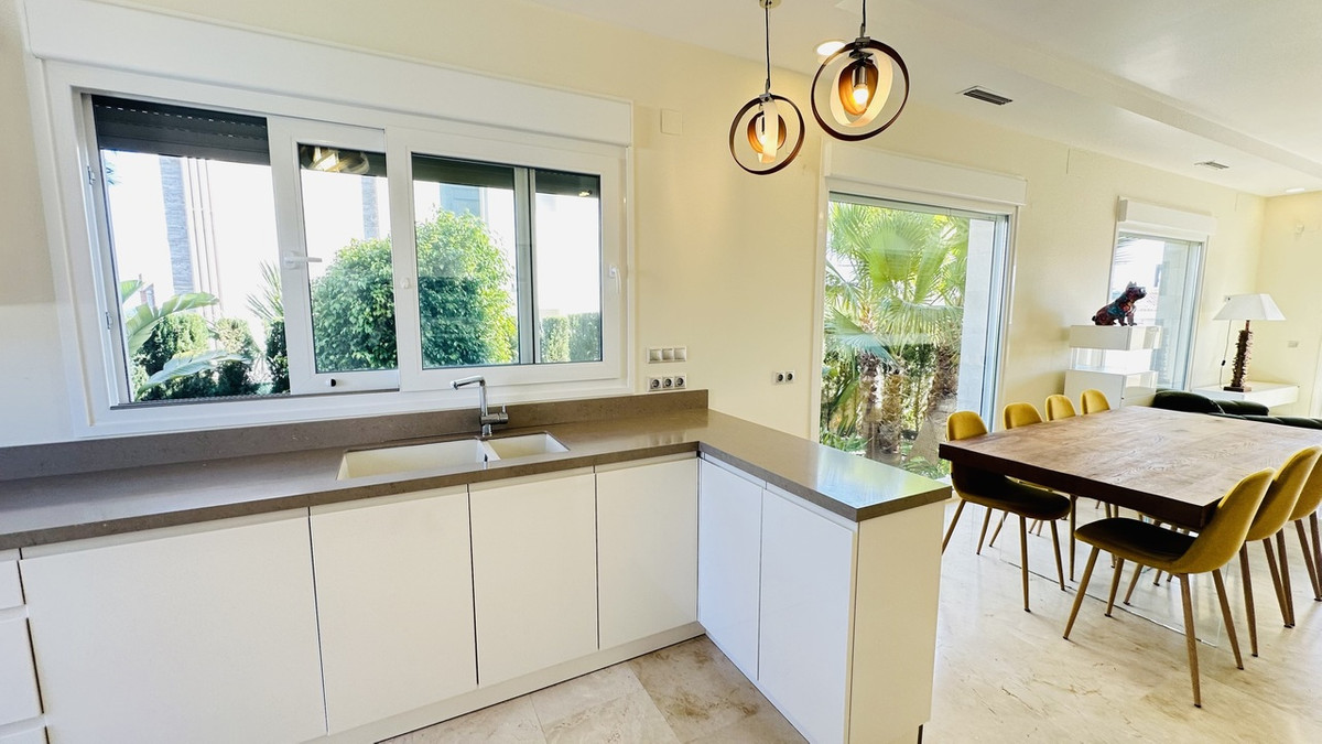 ShowFeedImage House – Detached Villa in Orihuela