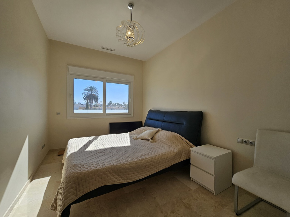 ShowFeedImage House – Detached Villa in Orihuela