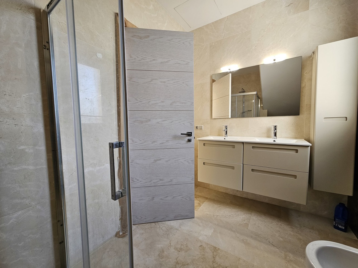 ShowFeedImage House – Detached Villa in Orihuela