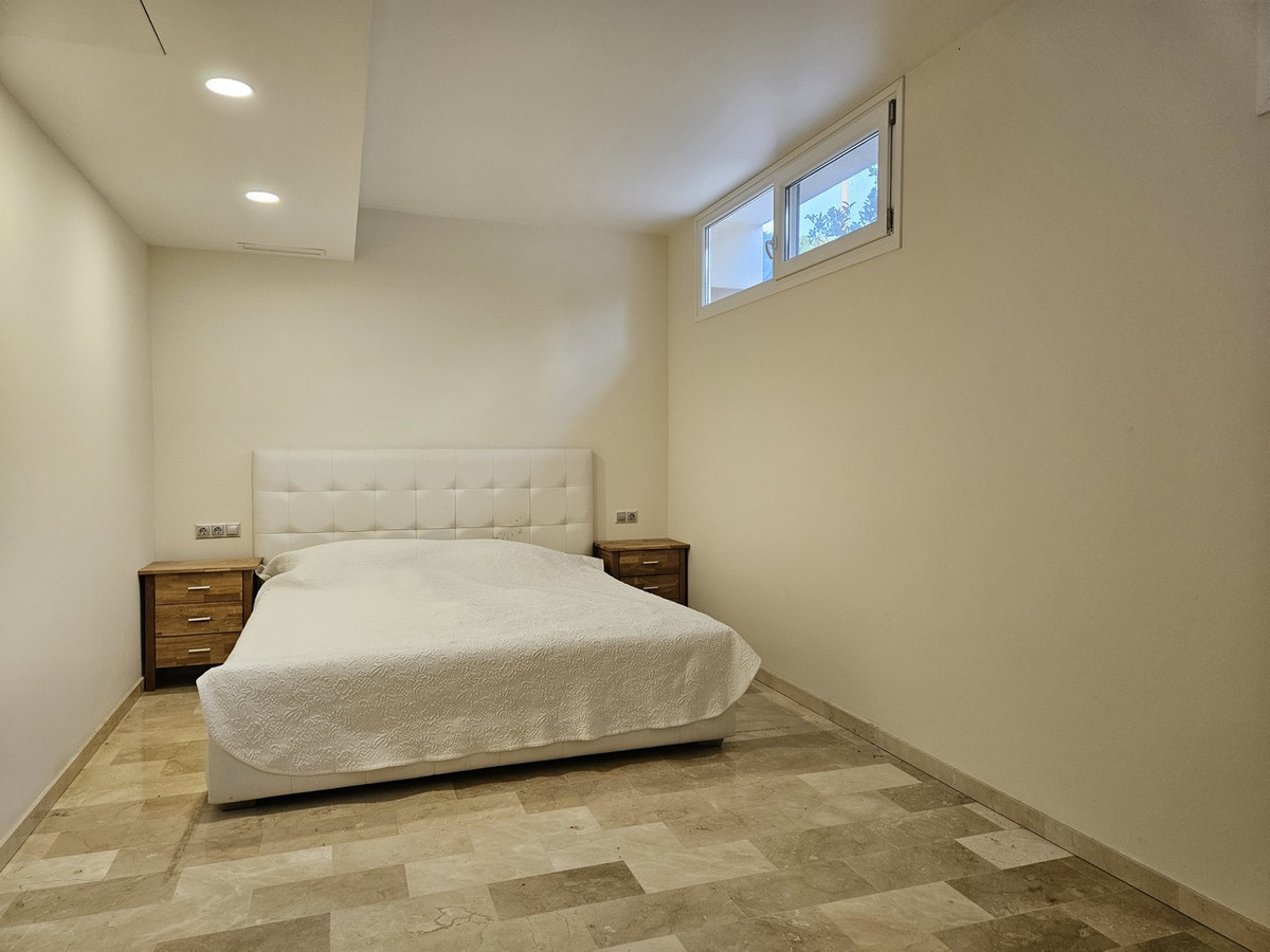 ShowFeedImage House – Detached Villa in Orihuela