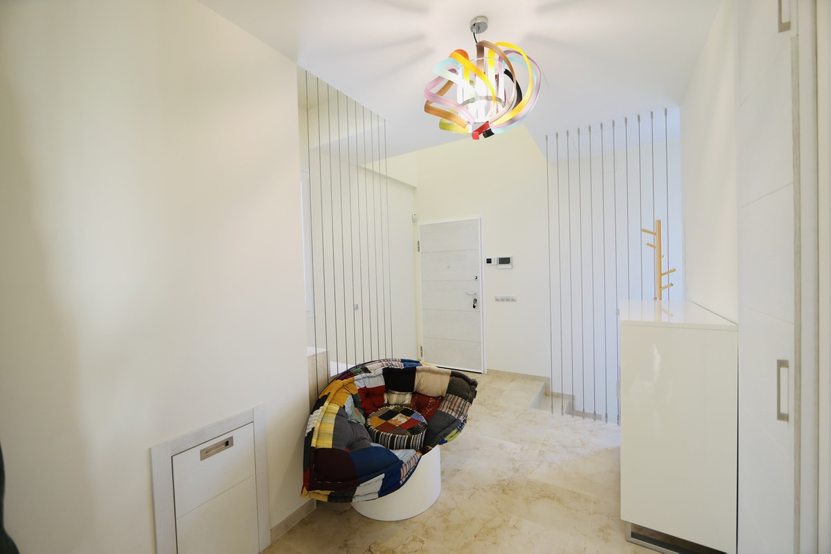 ShowFeedImage House – Detached Villa in Orihuela