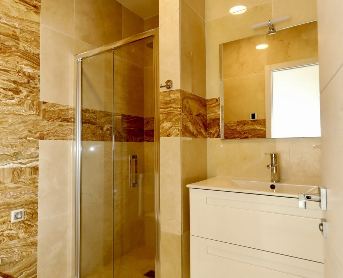 ShowFeedImage House – Detached Villa in Orihuela