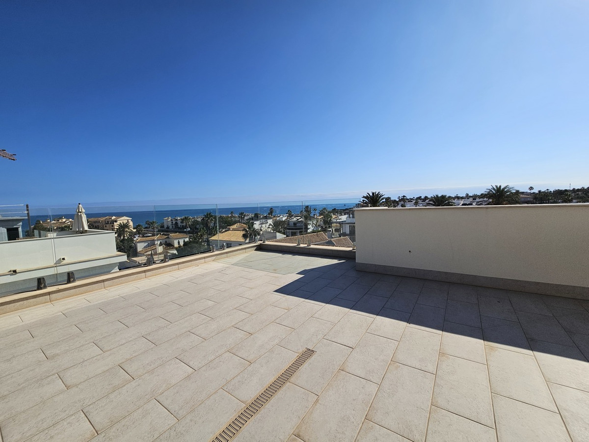 ShowFeedImage House – Detached Villa in Orihuela