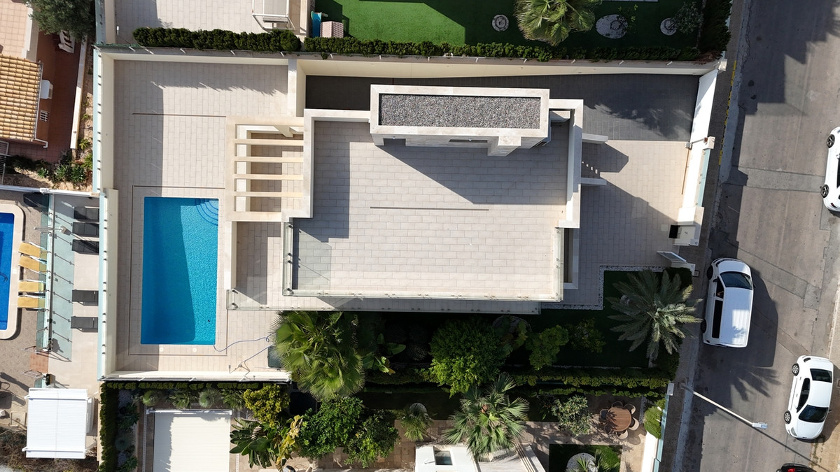 ShowFeedImage House – Detached Villa in Orihuela