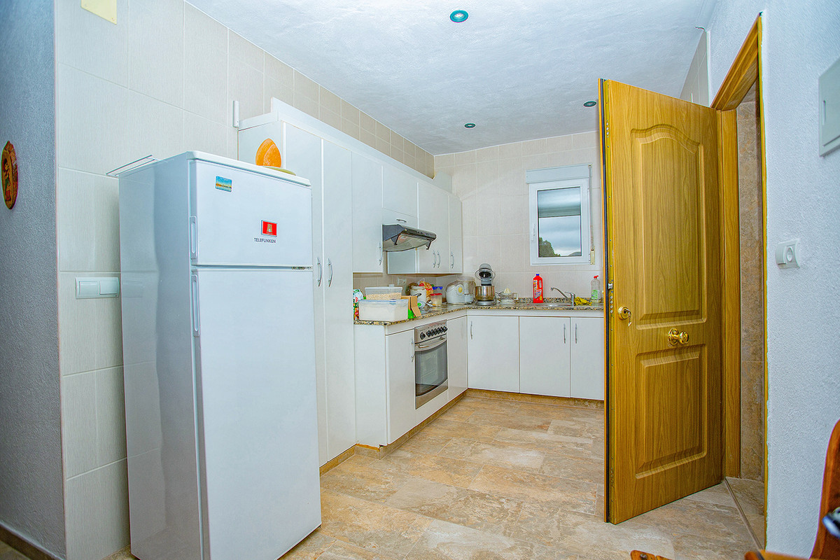 ShowFeedImage House – Detached Villa in Elche