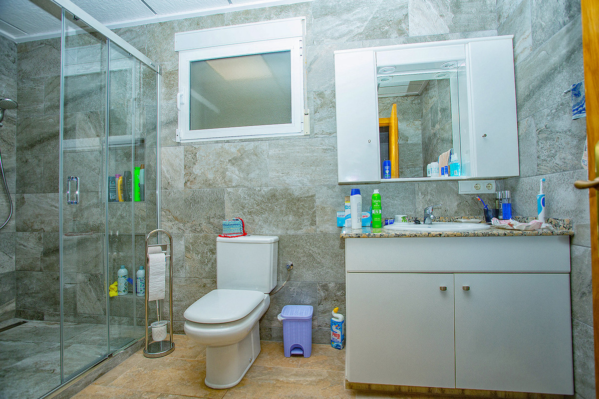 ShowFeedImage House – Detached Villa in Elche