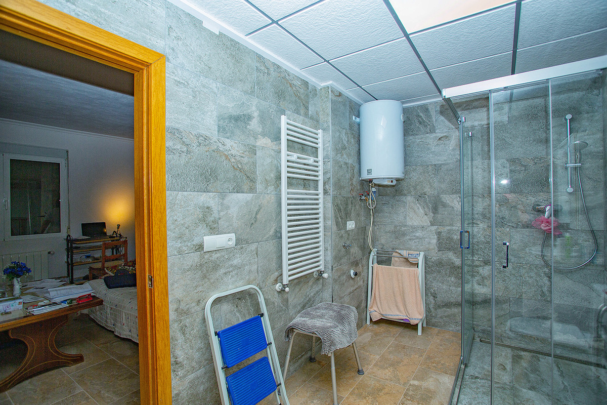 ShowFeedImage House – Detached Villa in Elche