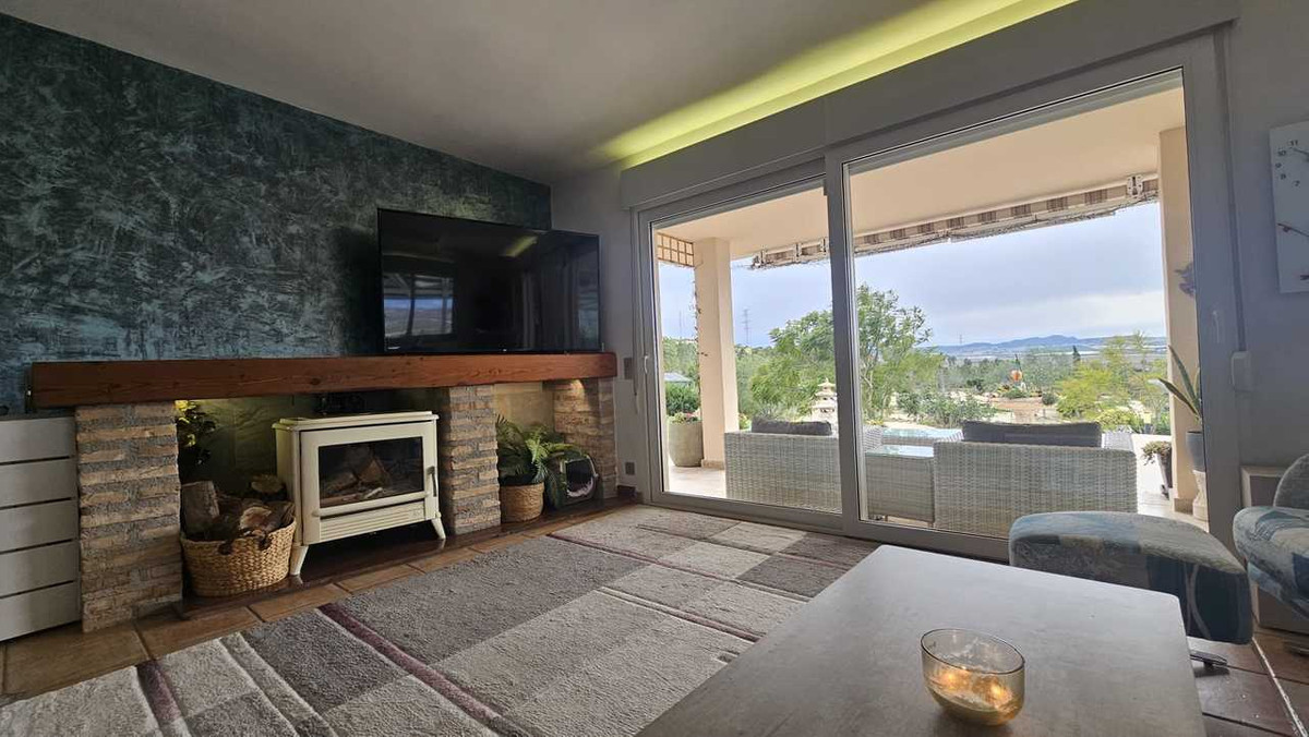 ShowFeedImage House – Detached Villa in Orihuela