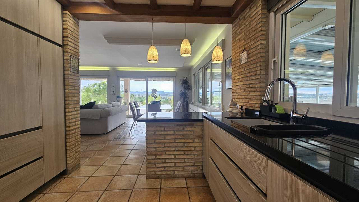 ShowFeedImage House – Detached Villa in Orihuela