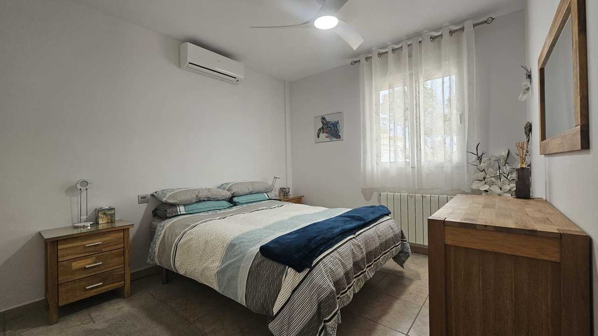 ShowFeedImage House – Detached Villa in Orihuela