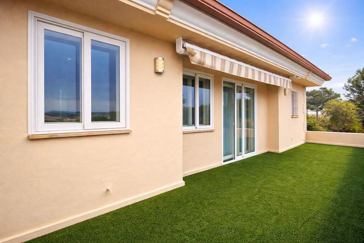 ShowFeedImage House – Detached Villa in Orihuela