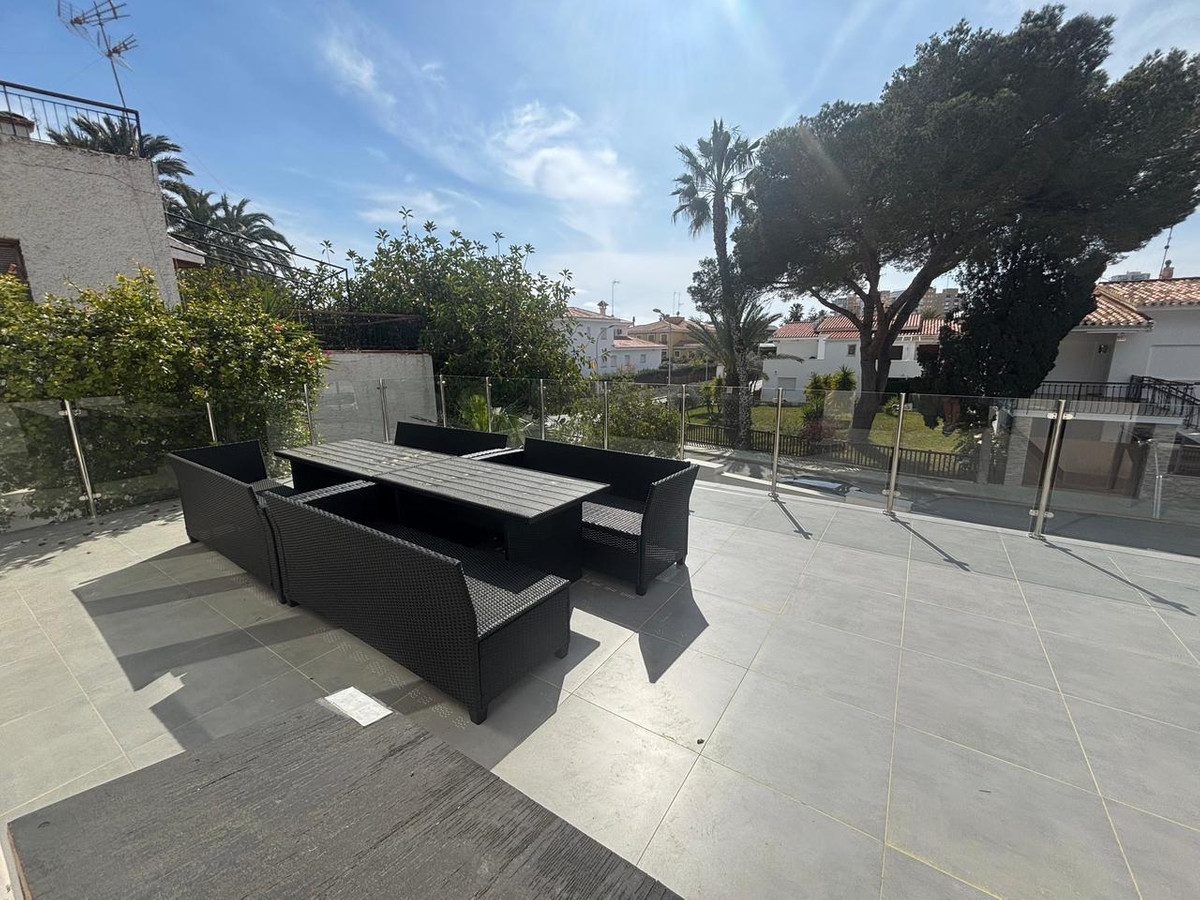 House – Detached Villa in Orihuela