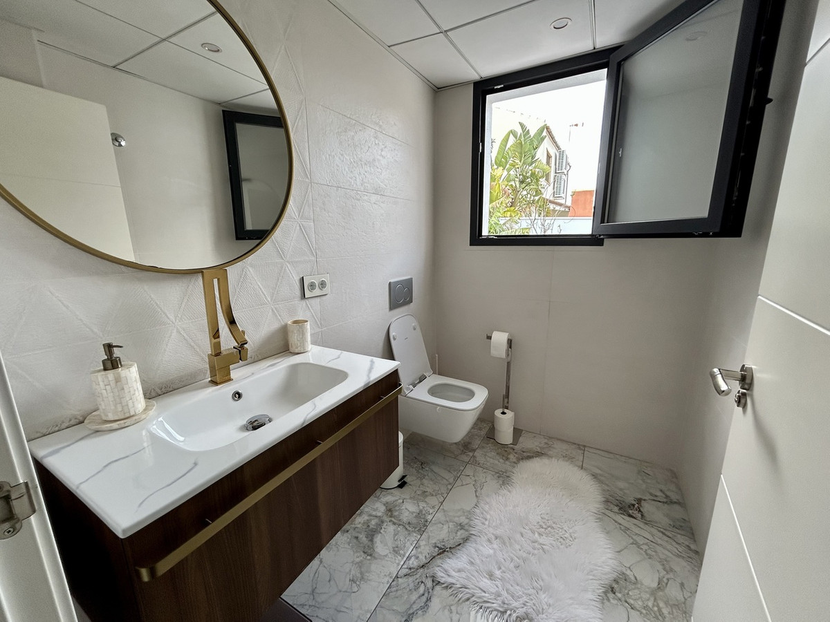 ShowFeedImage House – Detached Villa in Orihuela