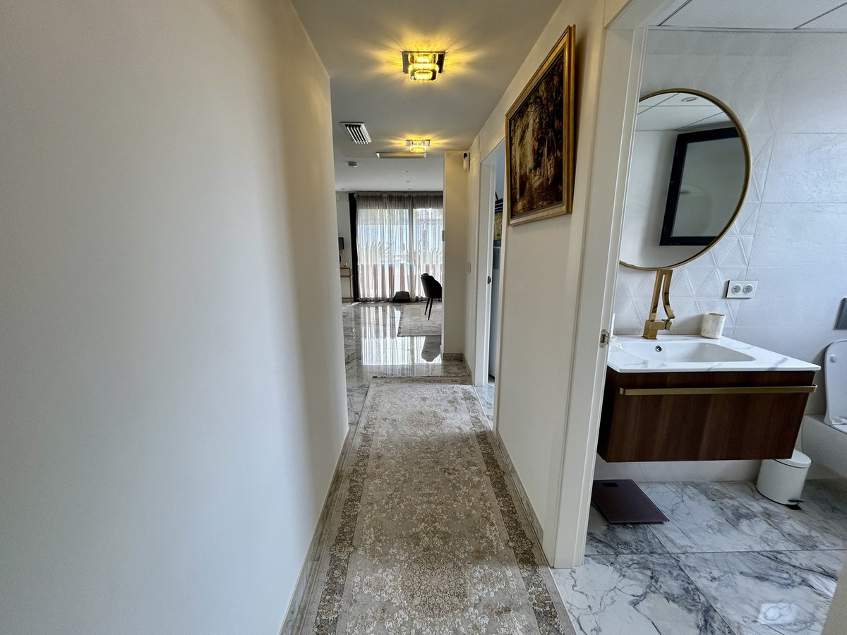 ShowFeedImage House – Detached Villa in Orihuela
