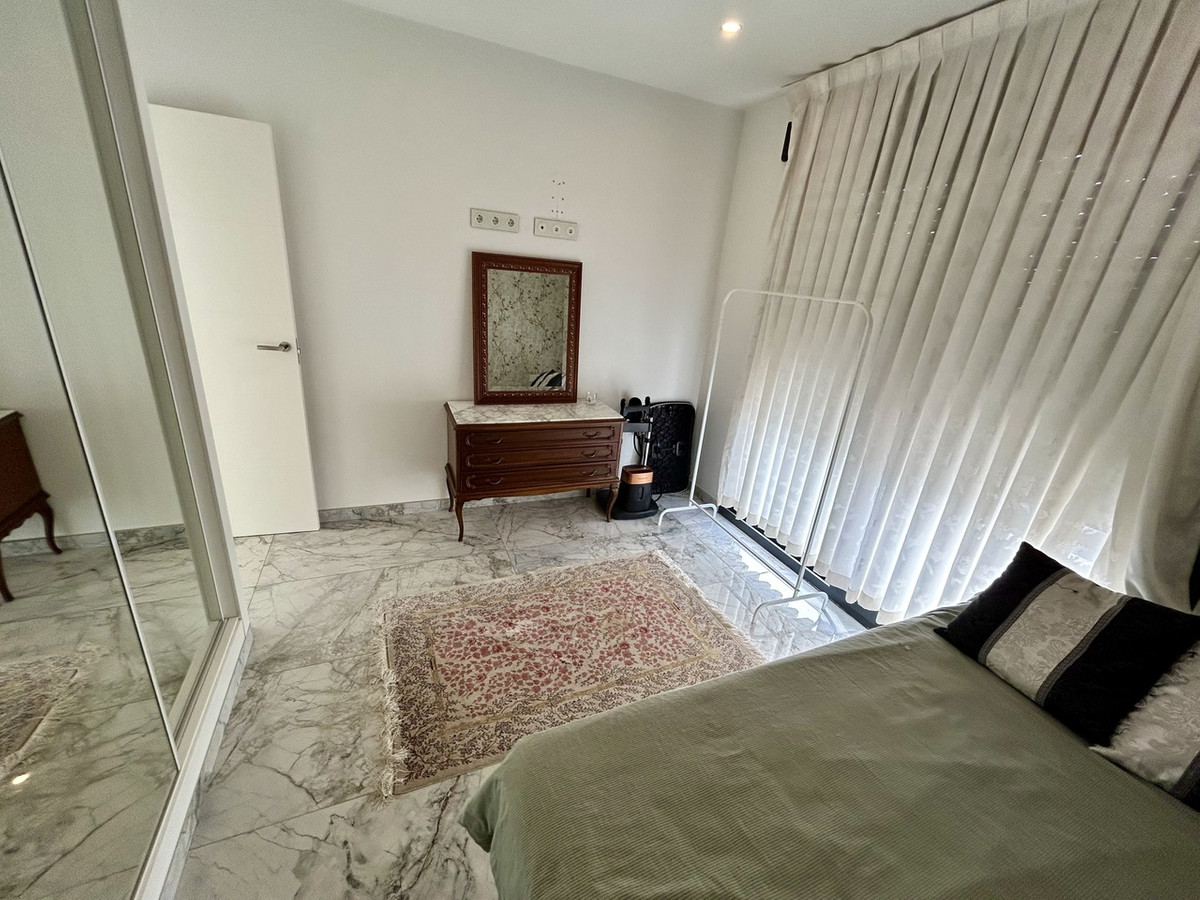 ShowFeedImage House – Detached Villa in Orihuela