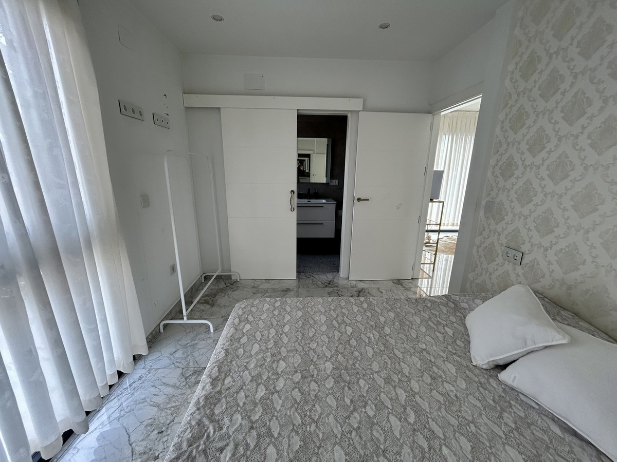 ShowFeedImage House – Detached Villa in Orihuela