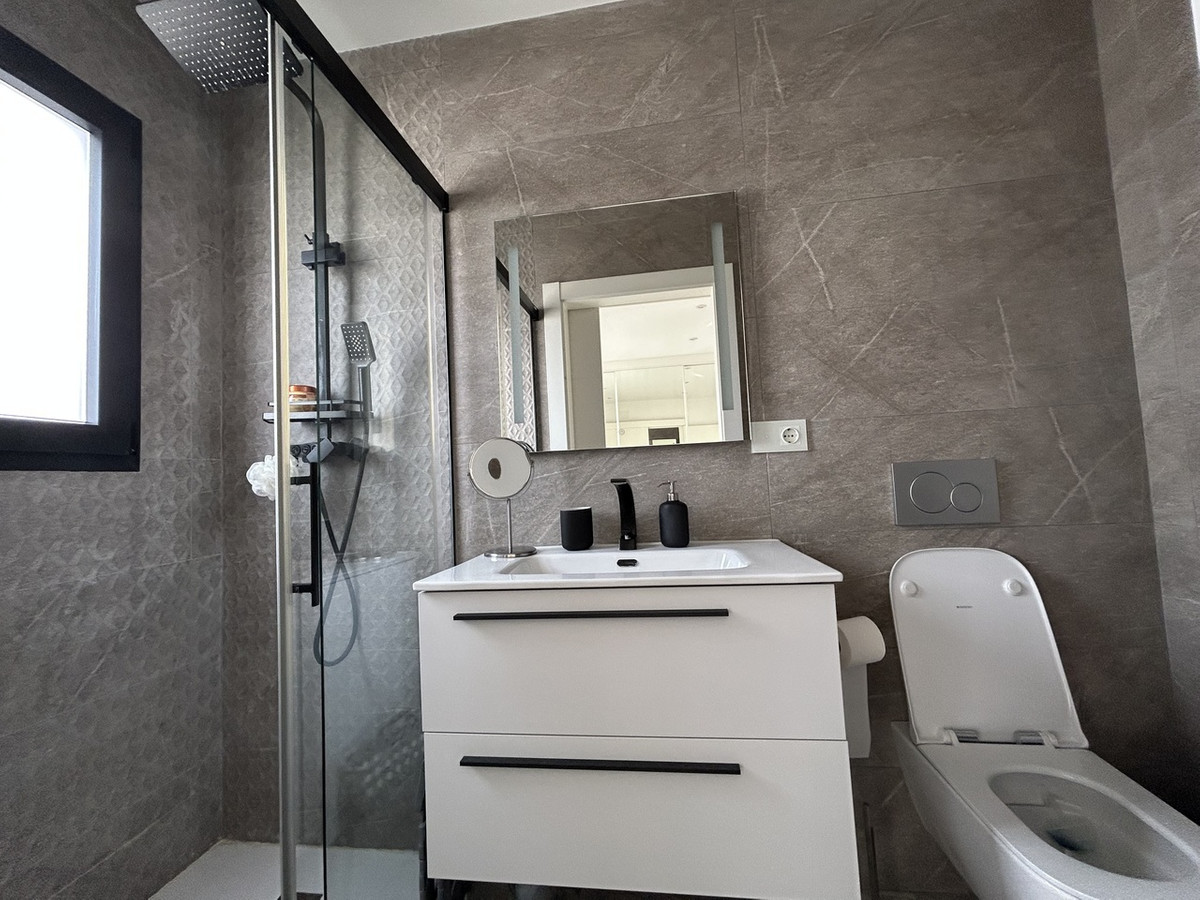 ShowFeedImage House – Detached Villa in Orihuela