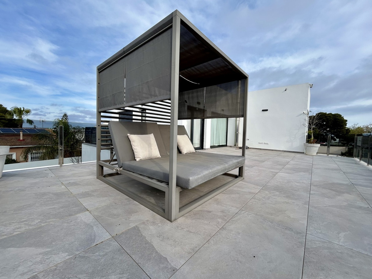 ShowFeedImage House – Detached Villa in Orihuela
