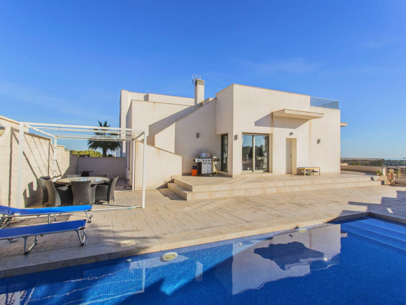 House – Detached Villa in San Miguel de Salinas