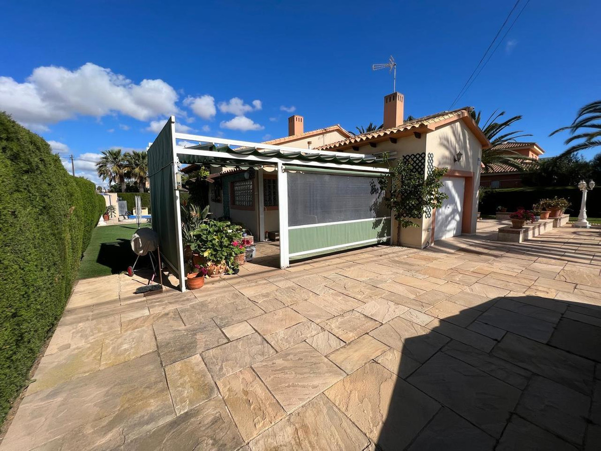House – Detached Villa in Orihuela