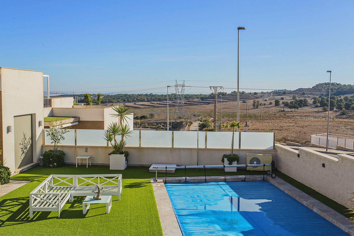 ShowFeedImage House – Detached Villa in San Miguel de Salinas