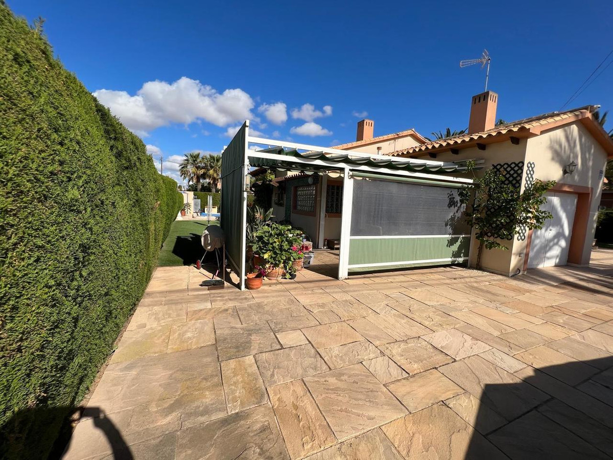 House – Detached Villa in Orihuela