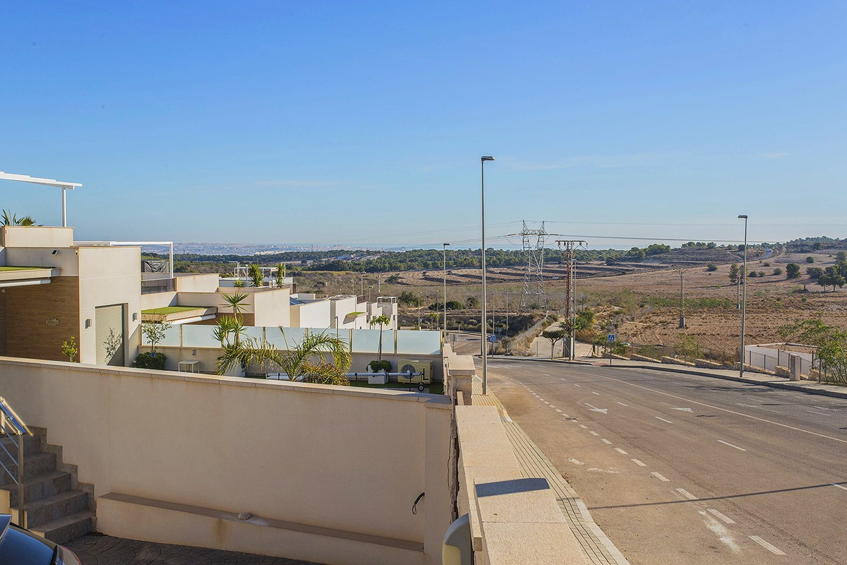 ShowFeedImage House – Detached Villa in San Miguel de Salinas
