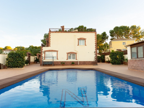 House – Detached Villa in Orihuela