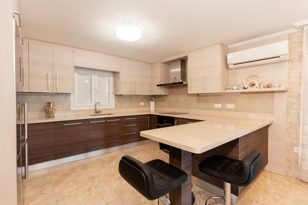 ShowFeedImage House – Detached Villa in Orihuela