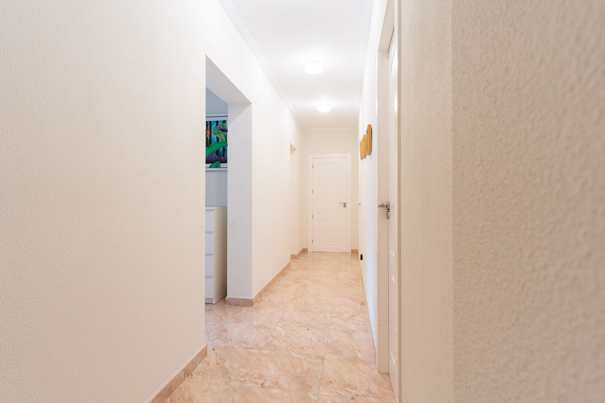 ShowFeedImage House – Detached Villa in Orihuela