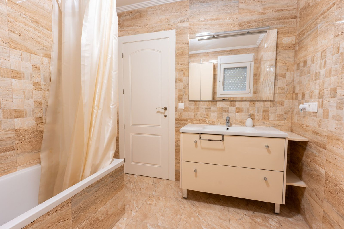 ShowFeedImage House – Detached Villa in Orihuela